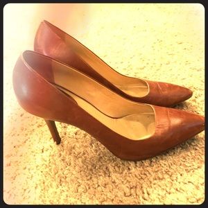 Pecan brown pumps
